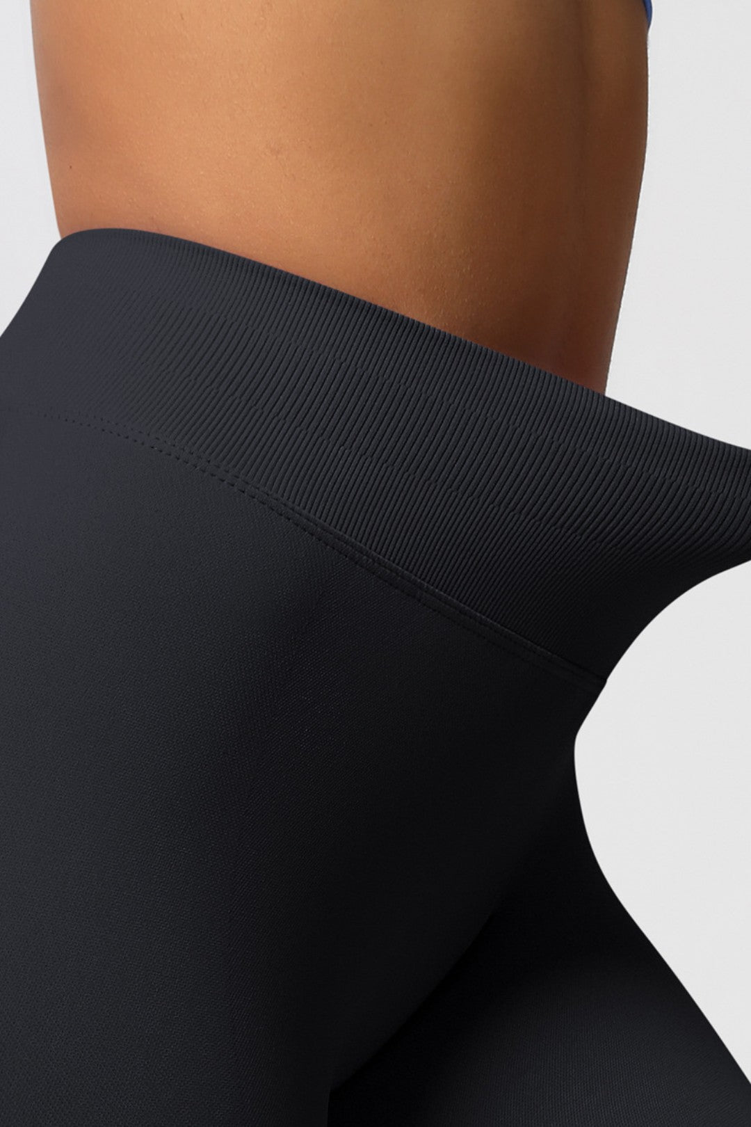 טייץ מחטב בגזרה גבוהה